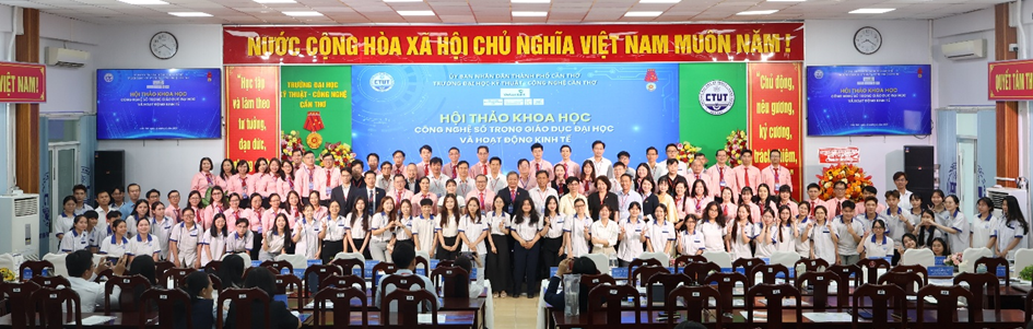 Chi bộ Khoa Kinh tế – Quản lý Công nghiệp đã long trọng tổ chức Lễ kết nạp Đảng viên mới cho sinh viên