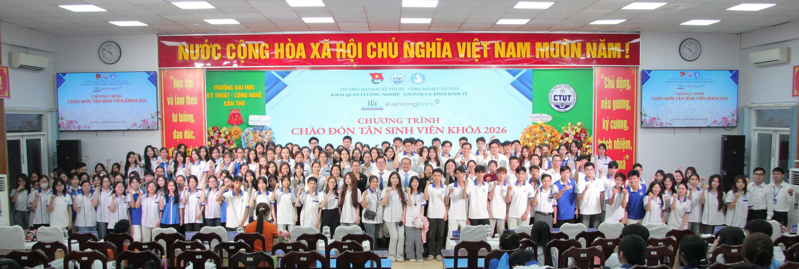 CHÀO ĐÓN TÂN SINH VIÊN KHÓA 14 – KHỞI ĐẦU HÀNH TRÌNH MỚI, KẾT NỐI ĐAM MÊ, VỮNG BƯỚC TƯƠNG LAI